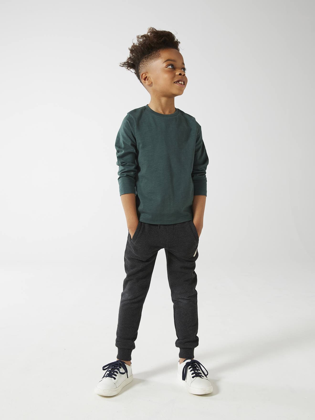 https://kids-avenue.com.ua/pages/gallery/6225/t-shirt-couleur-basics-personnalisable-garcon-manches-longues (3).jpg